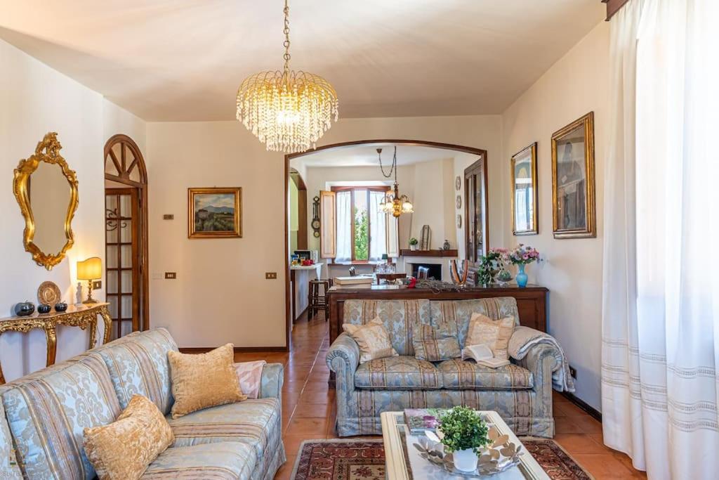 Italian Style House with AC, Walls View & Garden – Lucca