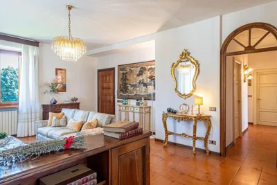Italian Style House with AC, Walls View & Garden – Photos 11
