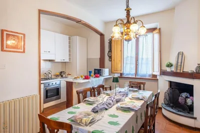 Italian Style House with AC, Walls View & Garden – Photos 15